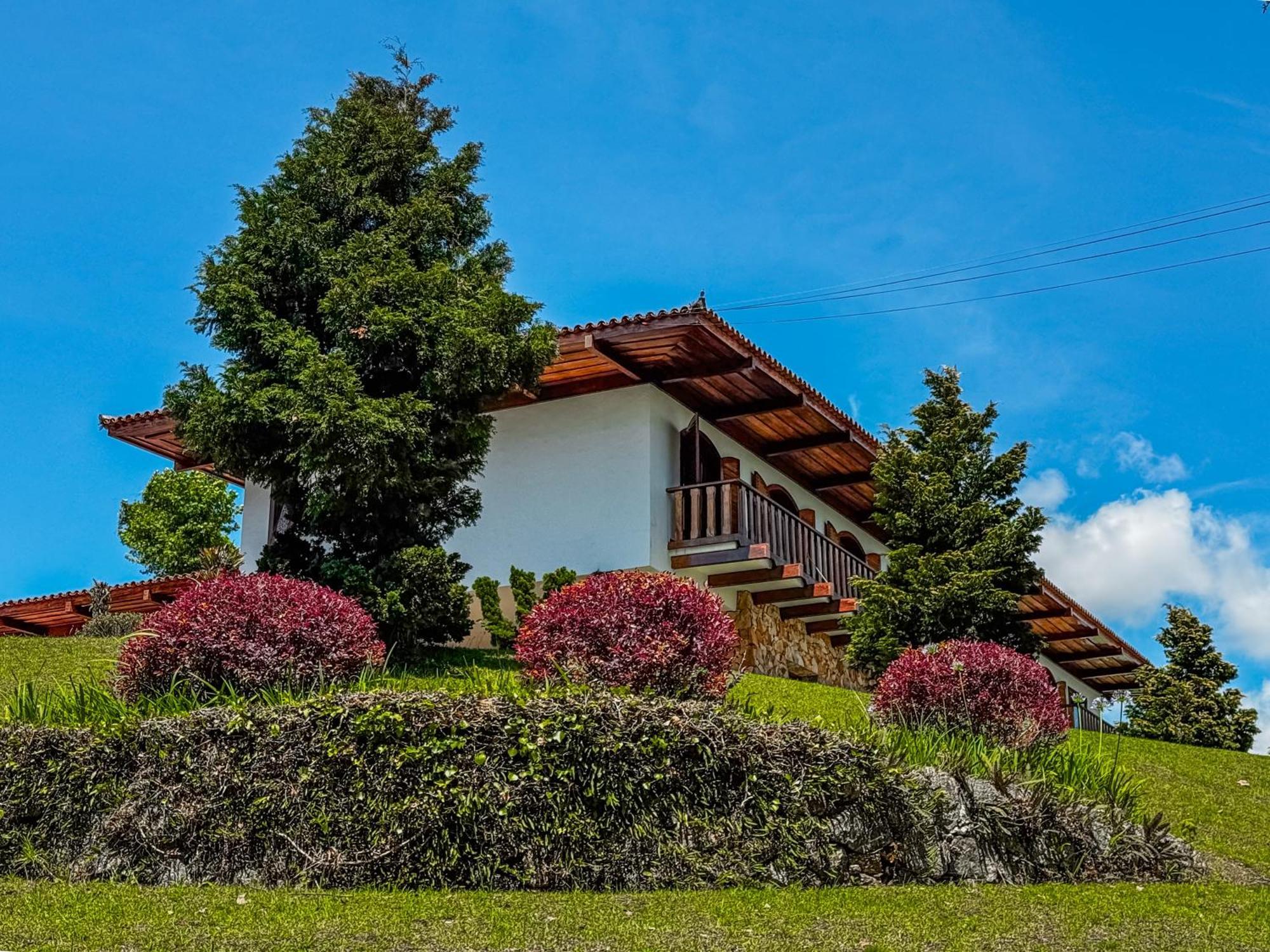 Mansao Nacional Inn Campos do Jordao Bagian luar foto