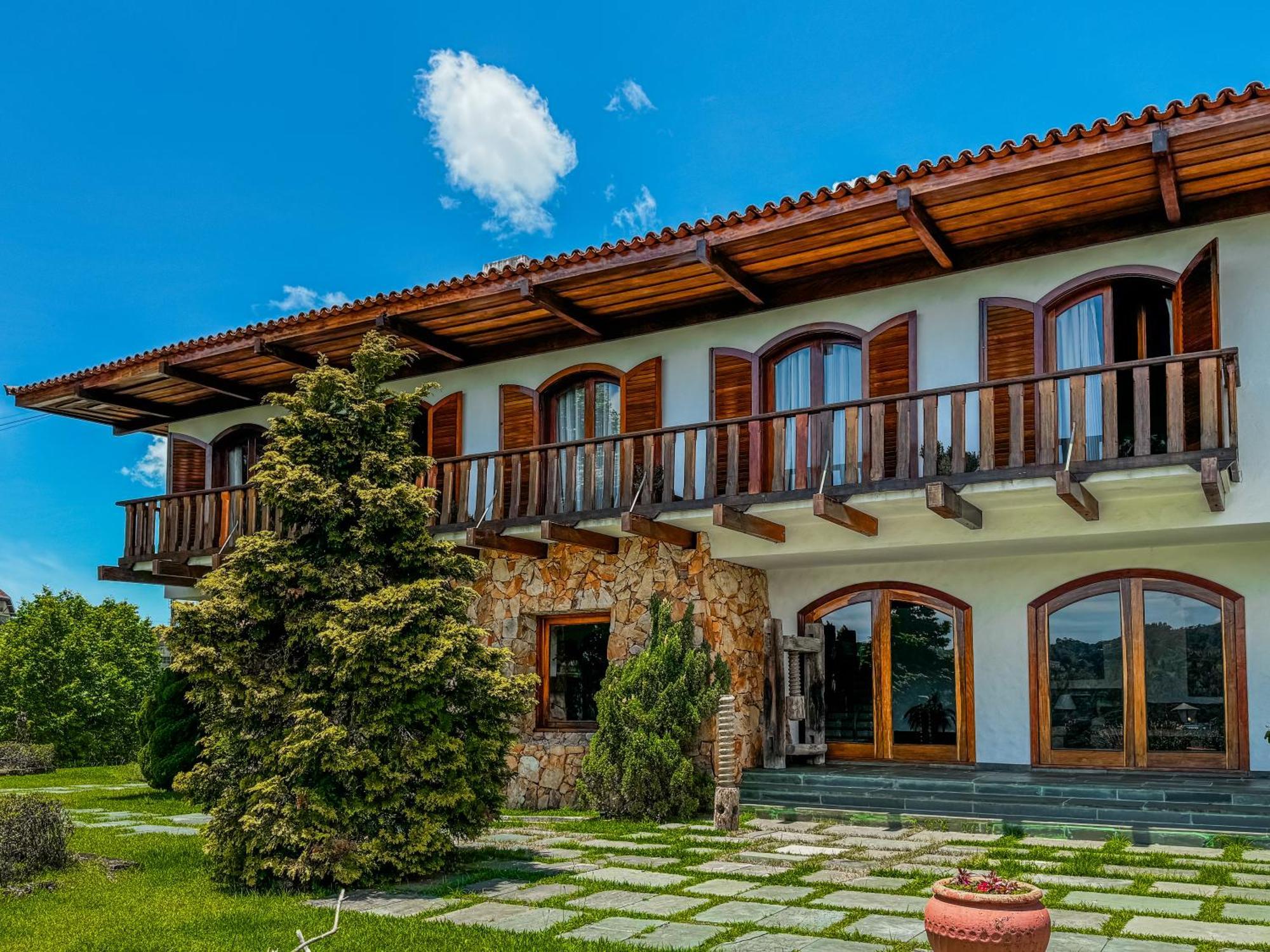 Mansao Nacional Inn Campos do Jordao Bagian luar foto