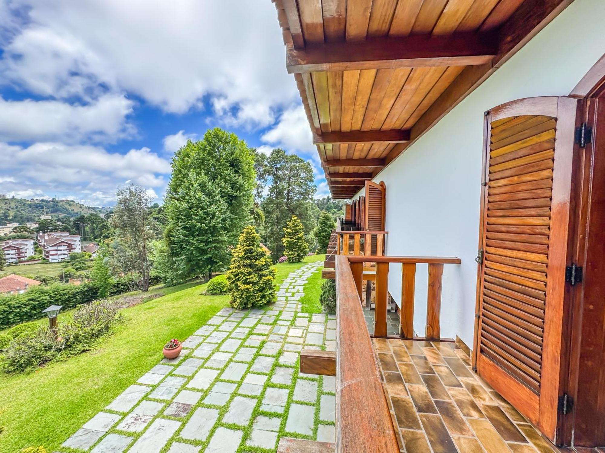 Mansao Nacional Inn Campos do Jordao Bagian luar foto